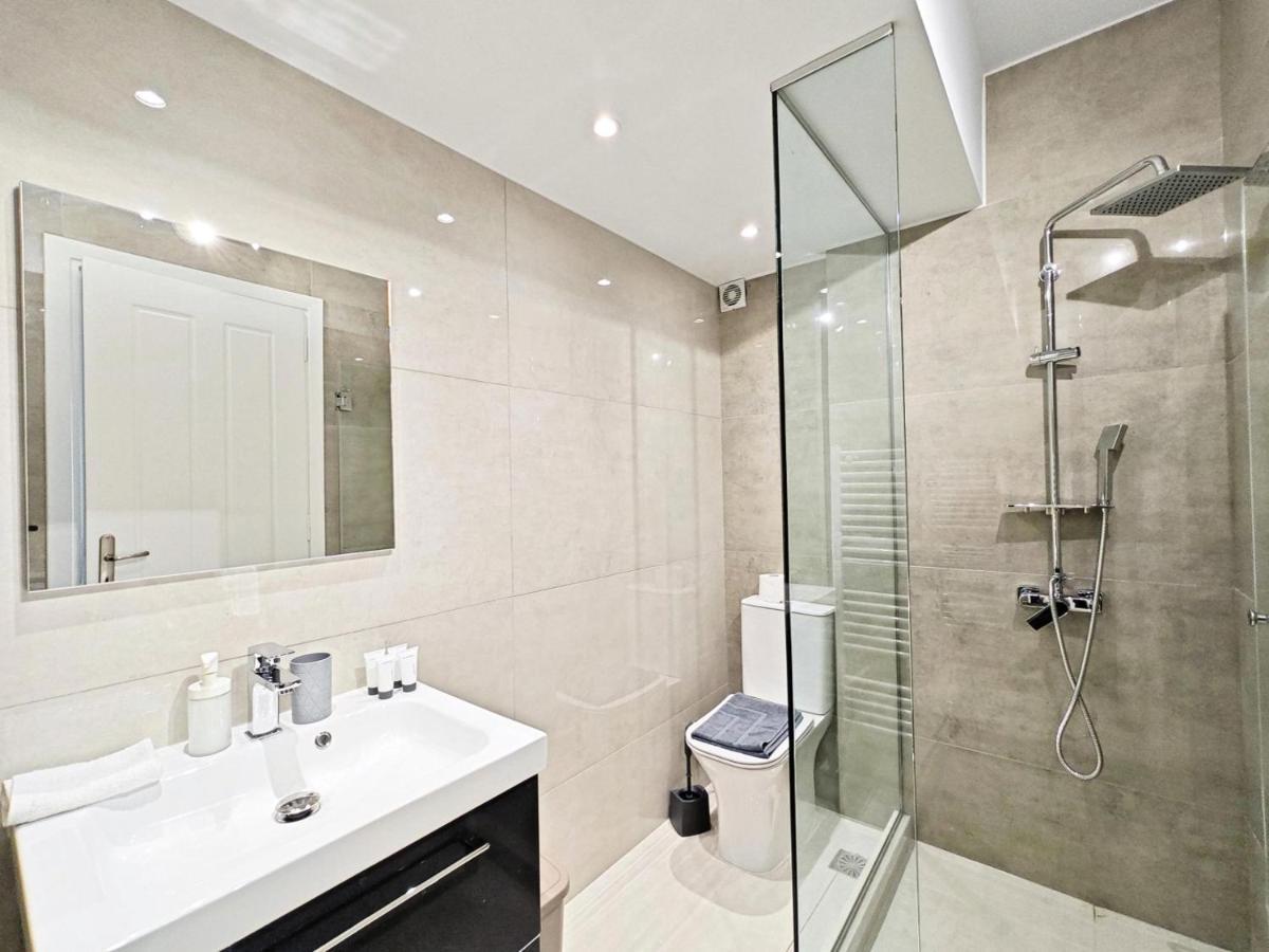 Omorfokklisias By Verde Apartments Athens Luaran gambar
